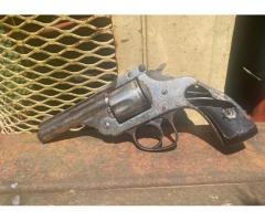 Antique Revolver.32