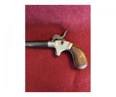 Antique unmarked Percussion .32 cal spur trigger muff pistol