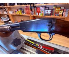 Winchester MODEL 61 PUMP/SLIDE ACTION RIFLE .22 S/L/LR
